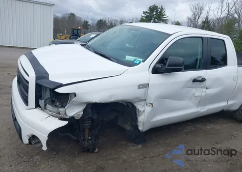 2011 Toyota Tundra Grade 5.7L V8 из США, поврежденный, VIN 5TFUY5F1XBX202135